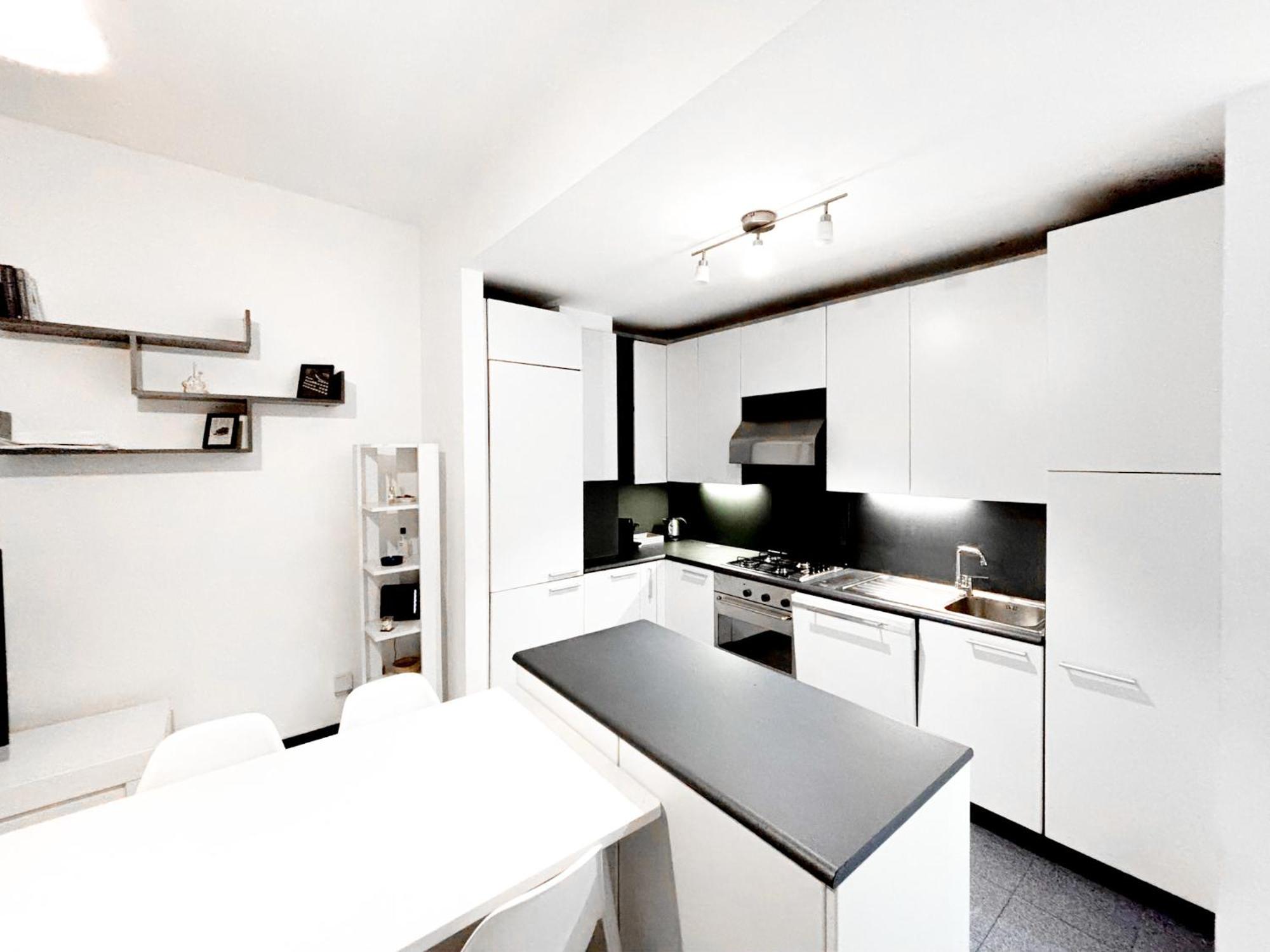Sweet Staying At Large 3rooms In Navigli Appartamento
